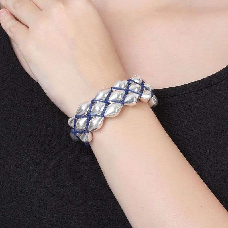 Silver Dholki Bead Blue Bracelet