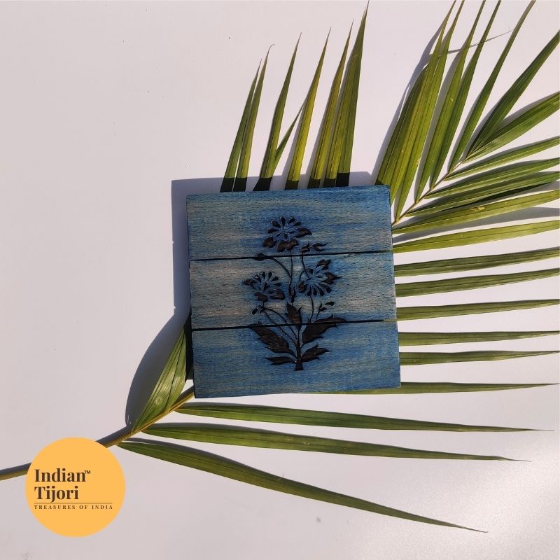 Dehlia Wood Carved Trivet/Coaster (Blue)