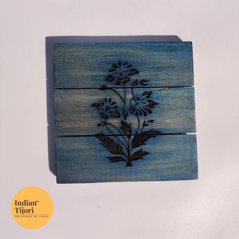 Dehlia Wood Carved Trivet/Coaster (Blue)