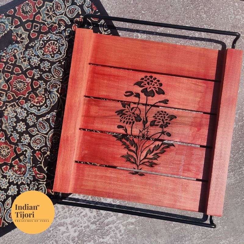 Dehlia Wood Carved Tray (Red)