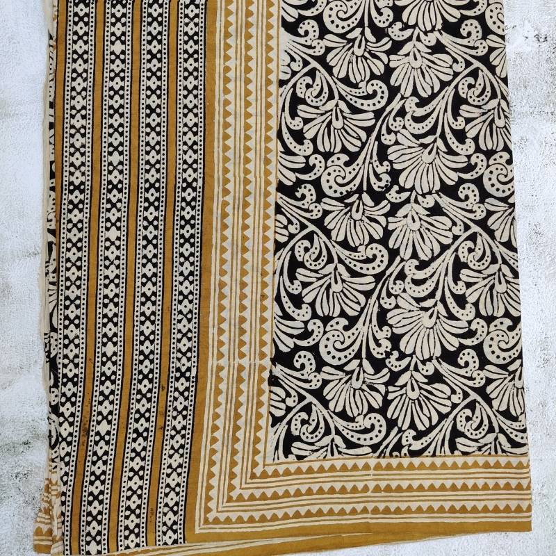 The Chakrika Bagru Saree